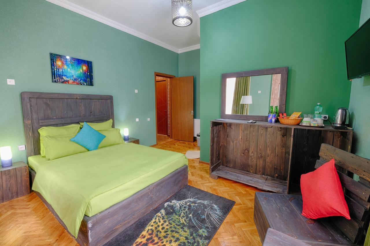 Euphoria Inn Tbilissi Extérieur photo